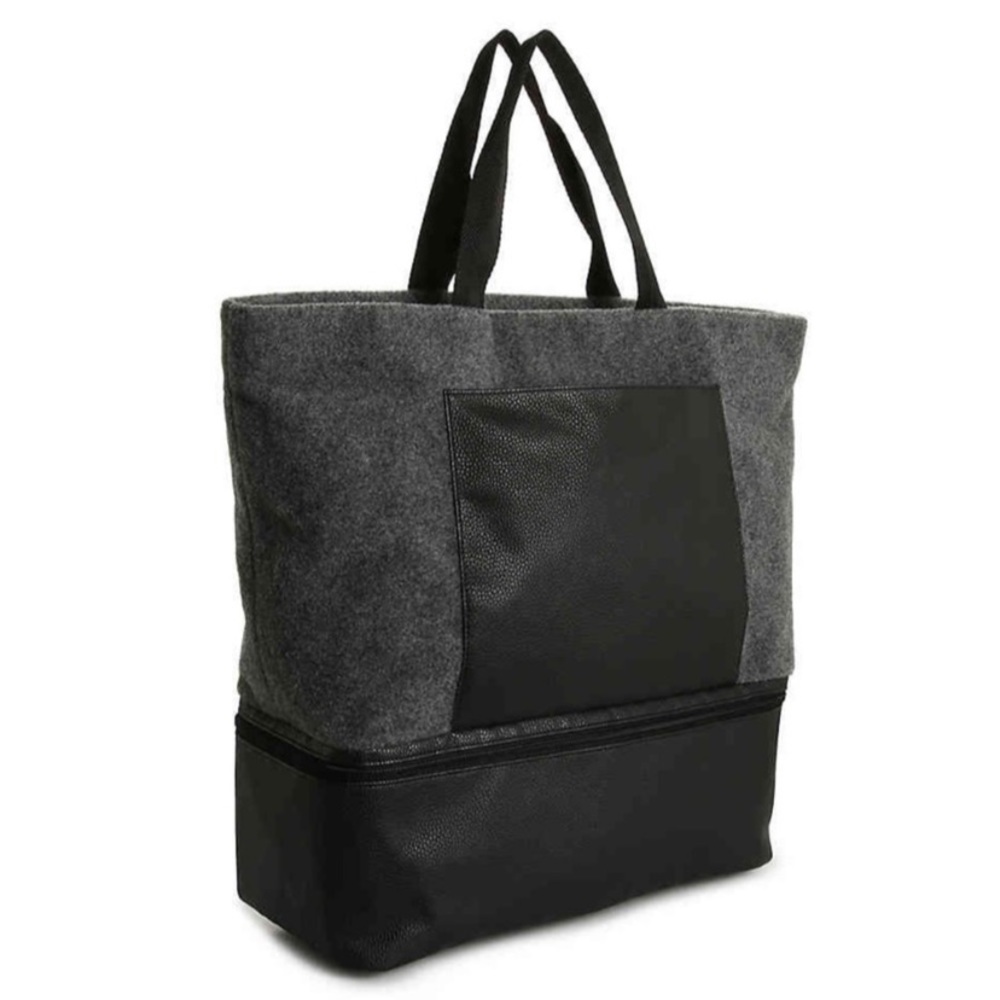 DSW (NWT!)- Gray Felt Tote
